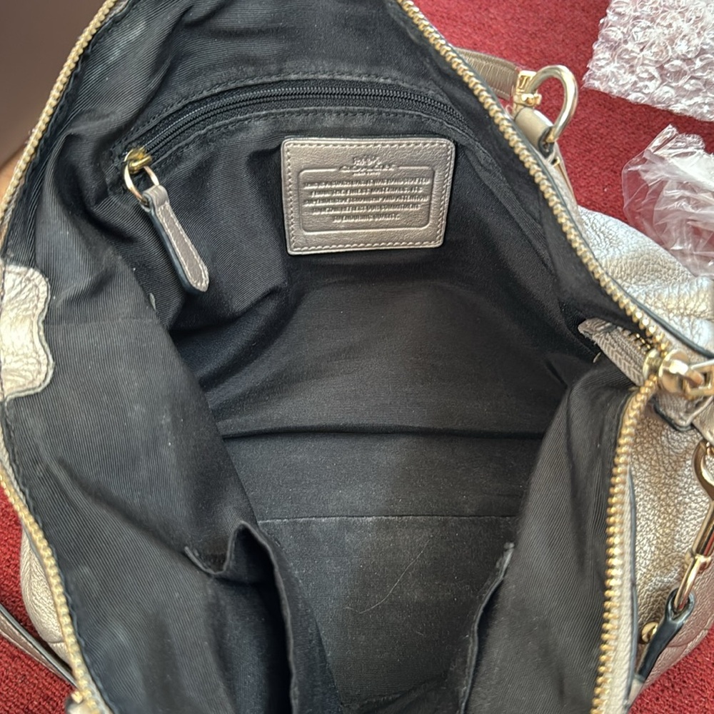 Coach Handbag - Picture 3 of 6